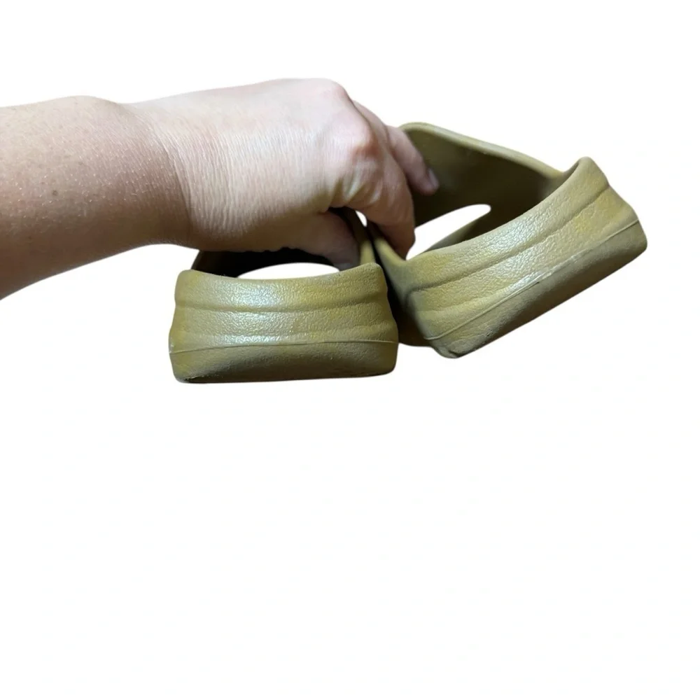 Yeezy| Kids Adidas Ochre Slide Sandals- Size Little Kid 3